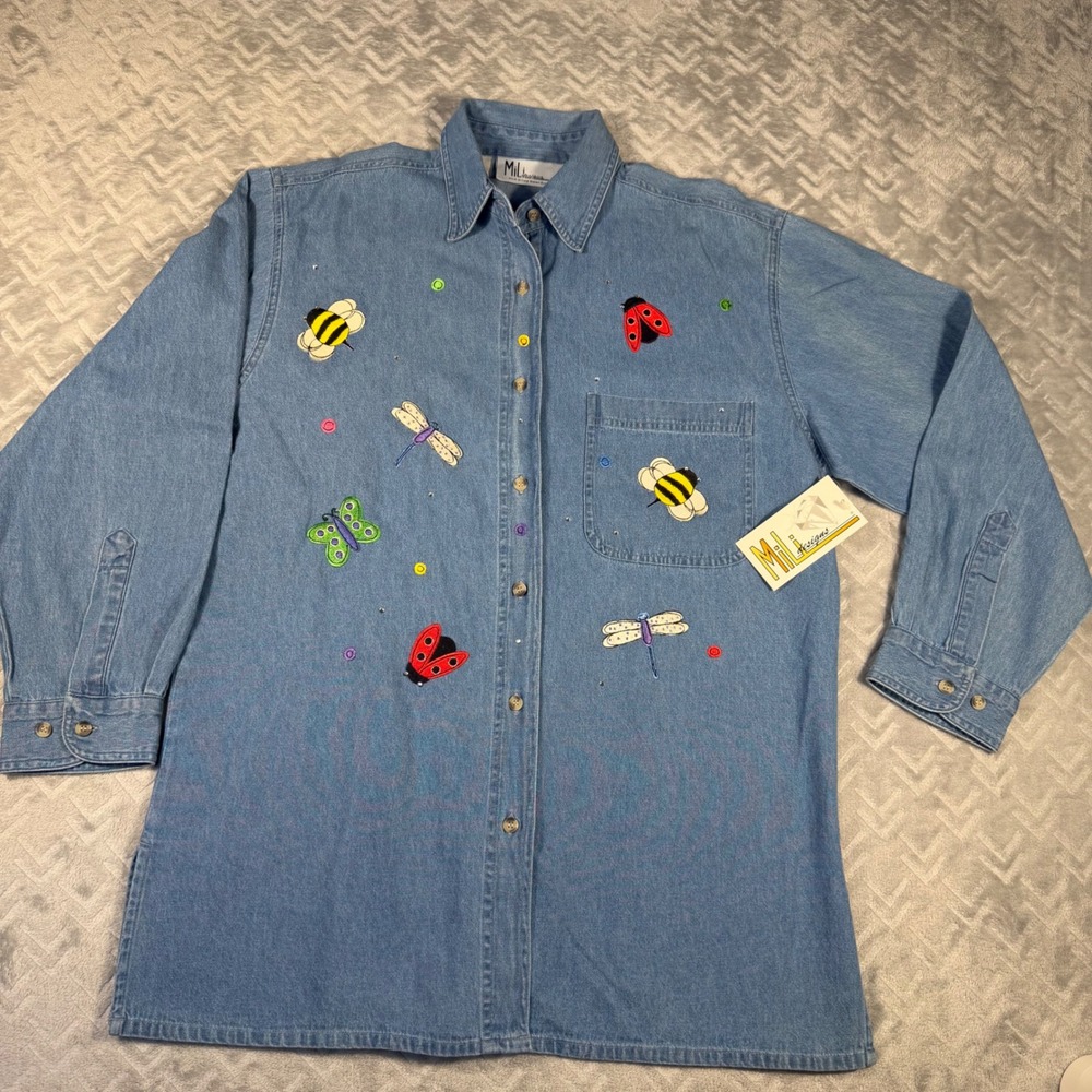 MiLi Designs Denim Shirt Women's Small Blue Vintage Embroidered Bee Dragonfly